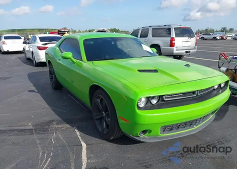 2017 Dodge Challenger Sxt из США, поврежденный, VIN 2C3CDZAG7HH627114